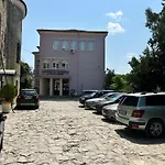 Tsar Kaloyan Near Tsarevets شقة